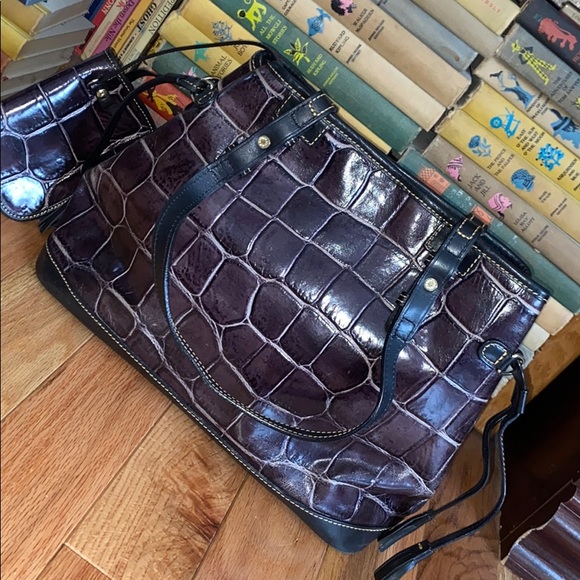 Dooney and Bourke - Picture 4 of 10